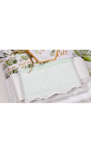Trusou de botez cu animale gold din jungla si pattern frunze palmier Gold Jungle Tropical 12